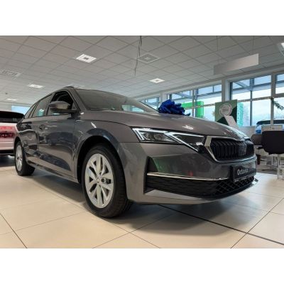 Skoda Octavia Combi 2.0TDI DSG*RFK*AHK*NAVI*Head-Up