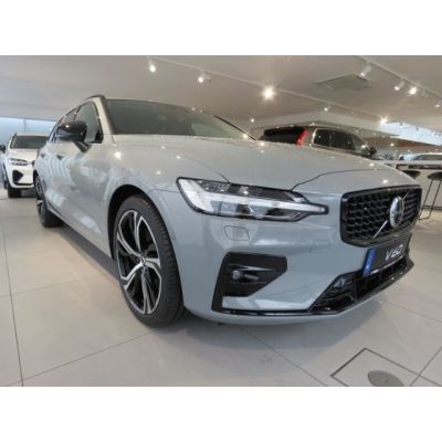 Volvo V60 B4 Benzin Plus Dark Leder 360Grad 19Zoll Bus