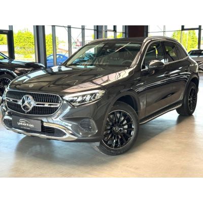 Mercedes-Benz GLC 300 e 4M Pano Distronic Pro Kamera AHK Memor