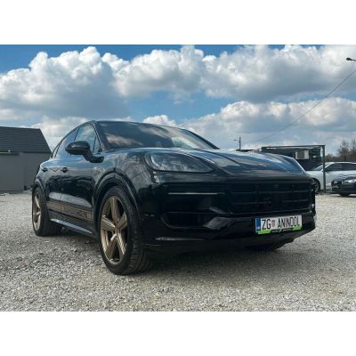 Porsche Coupe Hybrid Full