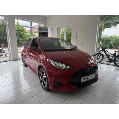 Toyota Yaris1.5 Hybrid TeamD,Klimaauto.,Sitzheizung,PDC