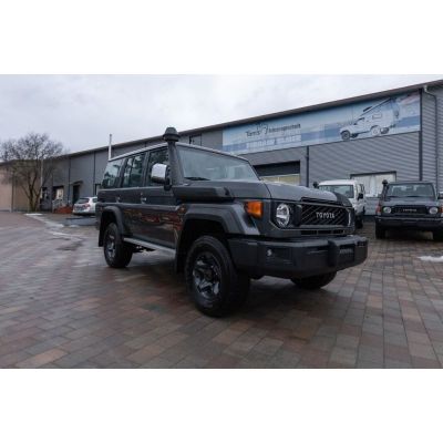 Toyota Land Cruiser GRJ 76 VX LIM 2024 Facelift