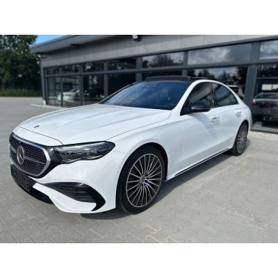 Mercedes-Benz E220d 4M AMG Line Premium -HUD-Pano-Belüf.Sitz