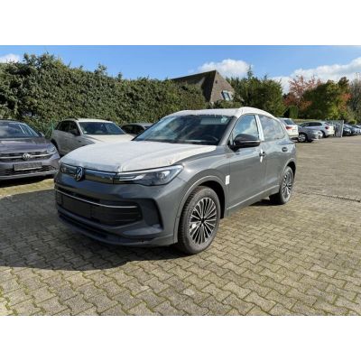 Volkswagen Tiguan 1.5 Life eTSI DSG NAVI AHK RFK LED PDC