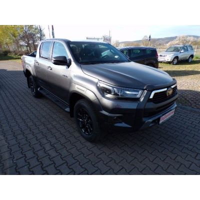 Toyota HILUX DOUBLE CAB 2,8 INVINCIBLE-MILD HYB.'25