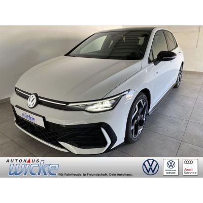 Volkswagen Golf VIII 1.5 eTSI DSG R-Line NAVI KLIMA PNAO AH