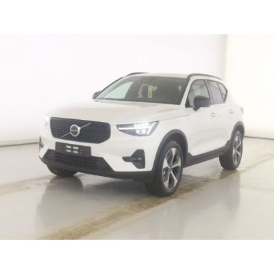 Volvo XC40 Plus Dark B3 19''LM Pano DAB Harman Leder M