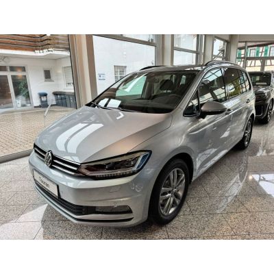 Volkswagen Touran Comfortline 1.5 TSI DSG, 7-Sitzer, LED
