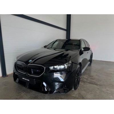 BMW M5 Touring PANO/HUD/AHK/INNO/SITZLÜFTUNG/ICONIC
