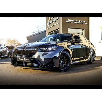 BMW M5 XDRIVE G90°KERAMIK°CARBON°AHK°COMFORT°360