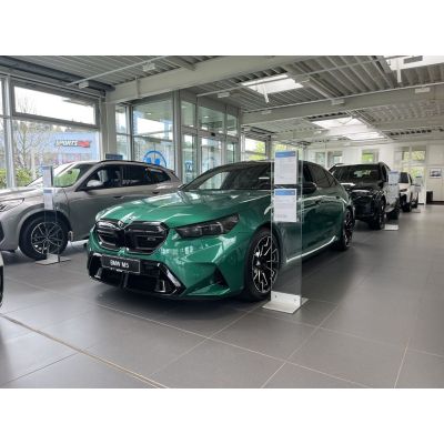 BMW M5 Limousine M Drivers P. DAB LED RFK Klimaaut.
