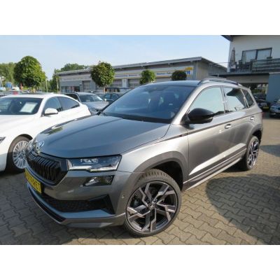 Skoda Karoq 1.5 TSI DSG SPORTLINE *KAMERA *AHK *19ZOLL