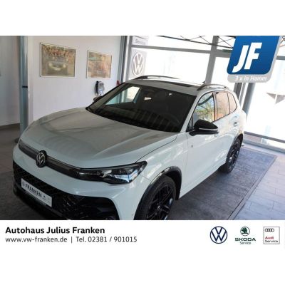 Volkswagen Tiguan 1.5 eTSI R-Line Black Style PANO KAMERA