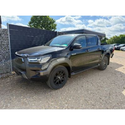 Toyota Hilux Double Cab 2.8 48V Invincible AT 4WD Lager