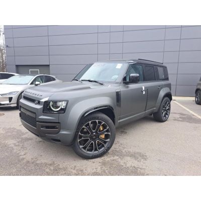 Land Rover Defender OCTA Edition One matt green_2025_Stock