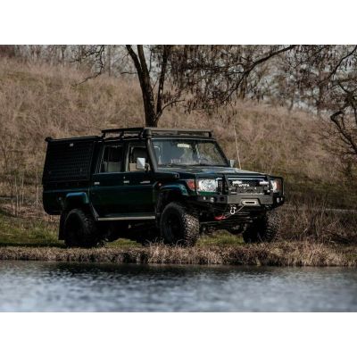 Toyota Land Cruiser GRJ79 DC Tom's Jäger
