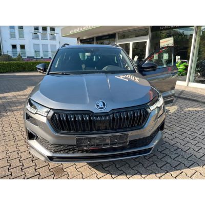 Skoda Karoq Sportline 1,5 TSI DSG+5JGA+AHK+NAVI+PANO