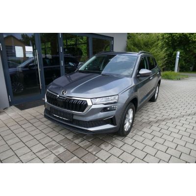 Skoda Karoq 1.5l TSI  DSG Selection LED AHK RFK el.HK