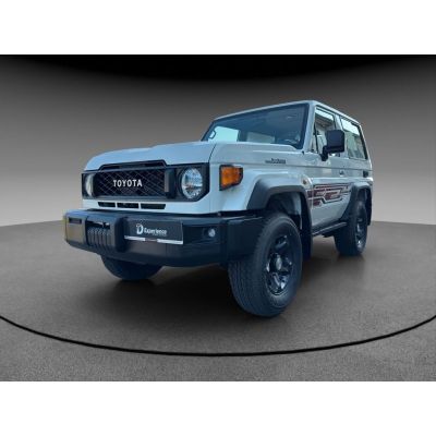 Toyota Land Cruiser GRJ71  Sperren u. Winde ab April