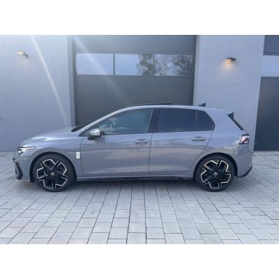 Volkswagen Golf 8,5 Lim. 2.0 TDI 110 kW R-Line Voll