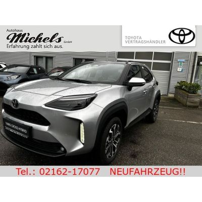 Toyota Yaris Cross Hybrid 4x2 Team D Winterpaket,