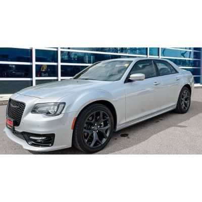 Chrysler V8 5.7L Chrysler 300s Pano Leder Safety group