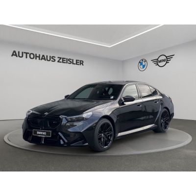BMW M5 Limousine AHK M Driver's Pack. M Carbon Exter