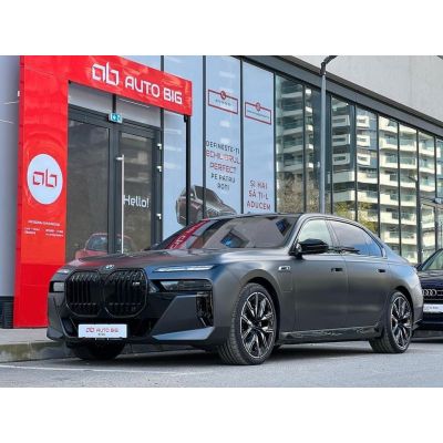 BMW M760e xDrive IN STOCK/BandW/EXPORT