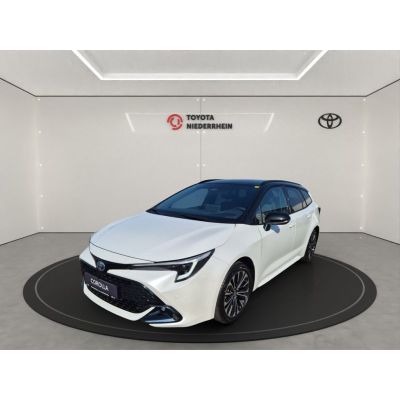 Toyota Corolla TS Black and White LED+NAVI+CARPLAY+RFK
