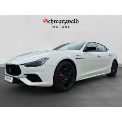 Maserati Ghibli Modena Sportabgas CarPlay