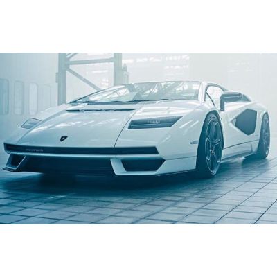 Lamborghini Countach LP 800-4 stock !!!