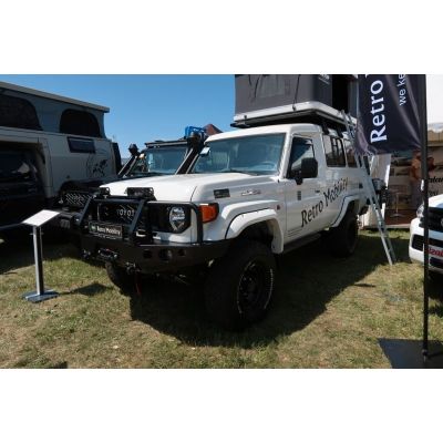 Toyota Land Cruiser GRJ78 Voll mit 4-5 Schlafplätze