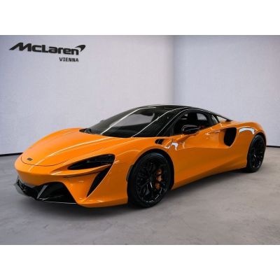 McLaren Artura / McLaren Orange / Full Alcantara