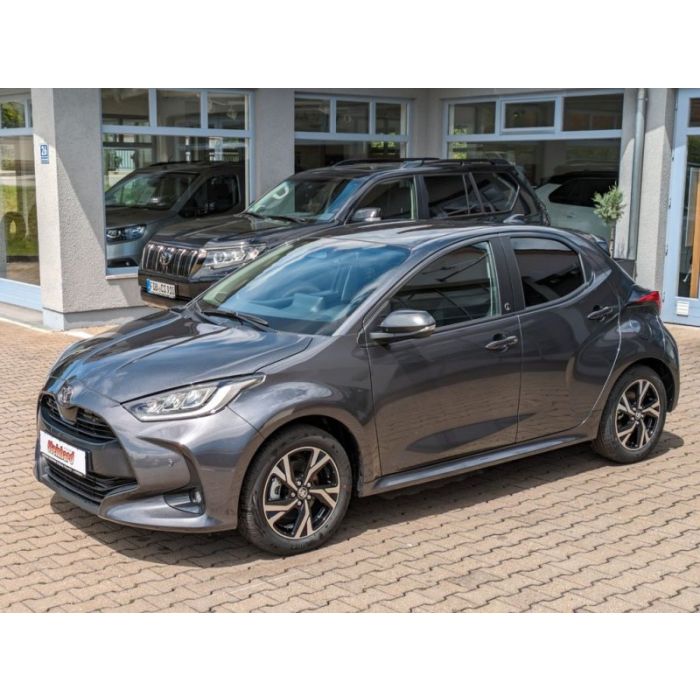 Toyota Yaris 1,5 Hybrid "Team D" mit Safety-Paket