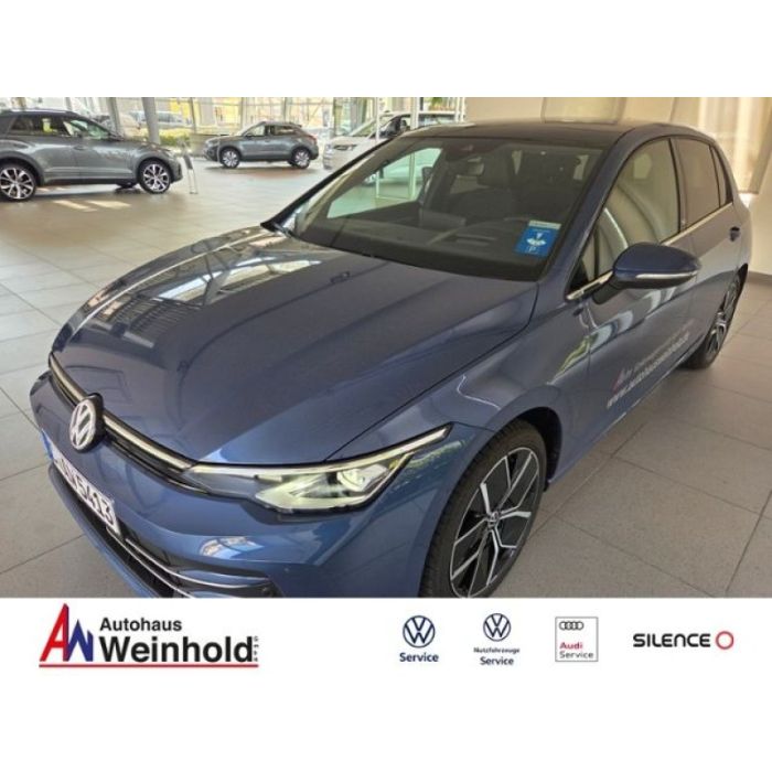 Volkswagen Golf Style 1.5 TSI LED+ PANO DCC AHK ERGO NAV AP
