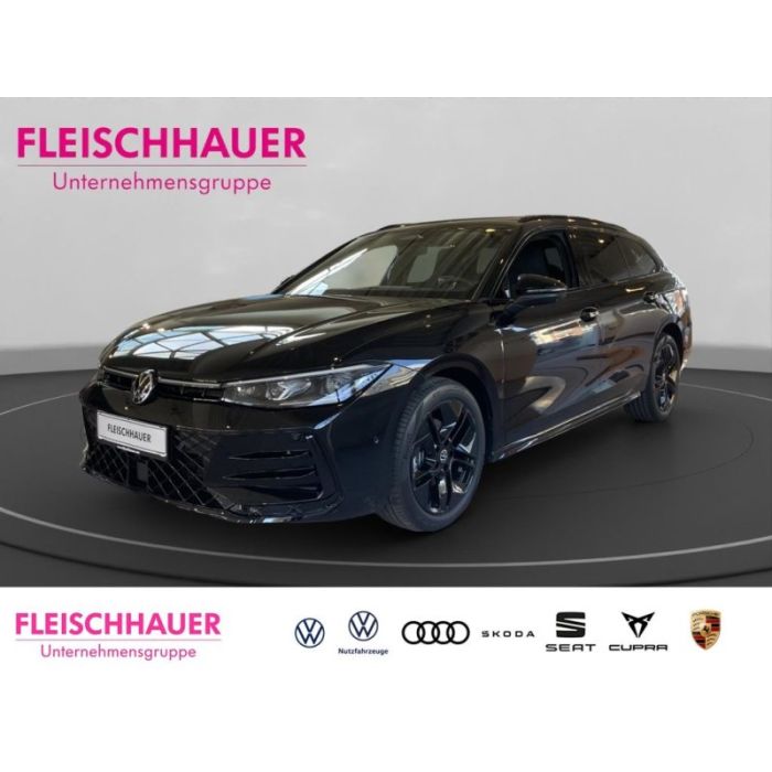 Volkswagen Passat R-Line 150 PS DSG HUD AHK Navi Black Styl