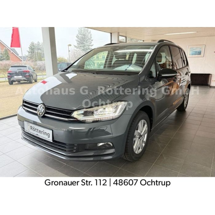 Volkswagen Touran Highline 1.5l TSI DSG 7-Sitzer Pano AHK