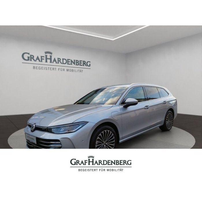 Volkswagen Passat 1.5 l eHybrid OPF Elegance REAR VIEW