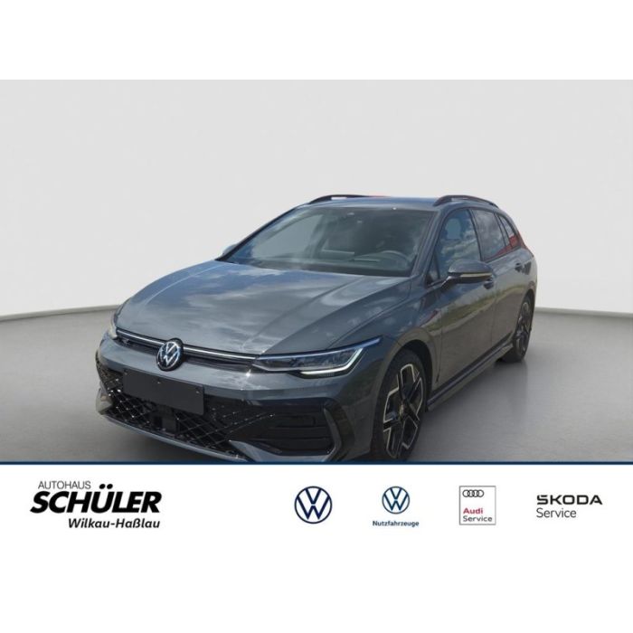 Volkswagen Golf VIII Variant 1.5 eTSI 110 kW R-Line AHK*NAV