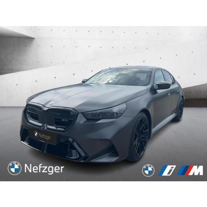 BMW M5 Limousine Leder Park-Assist AHK-klappbar BandW 
