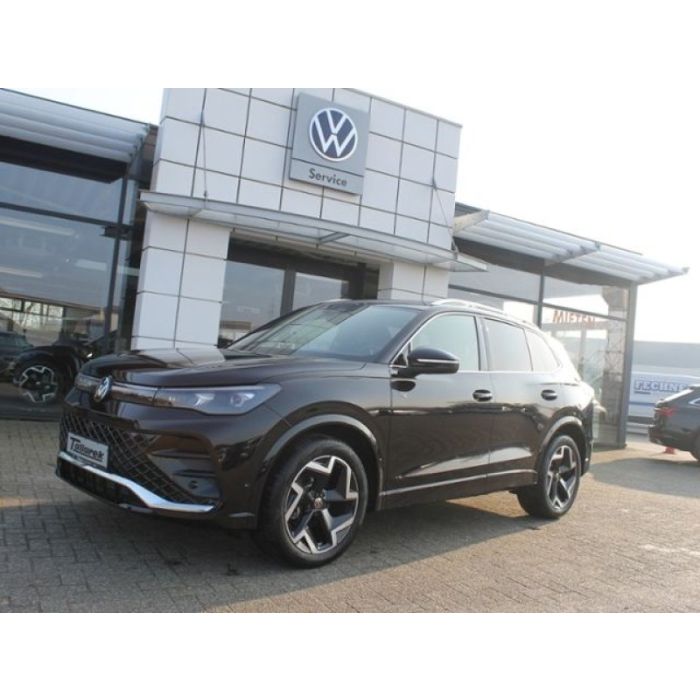 Volkswagen Tiguan 1.5 eTSI R-Line, IQ.Light Matrix, AHK, As