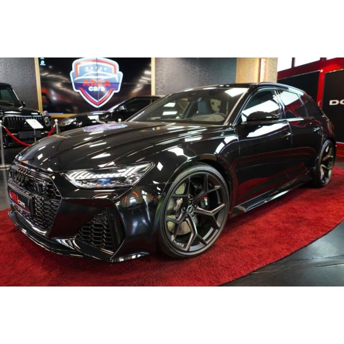 Audi RS6 Avant 4.0 TFSI Performance HUD BandO PANO