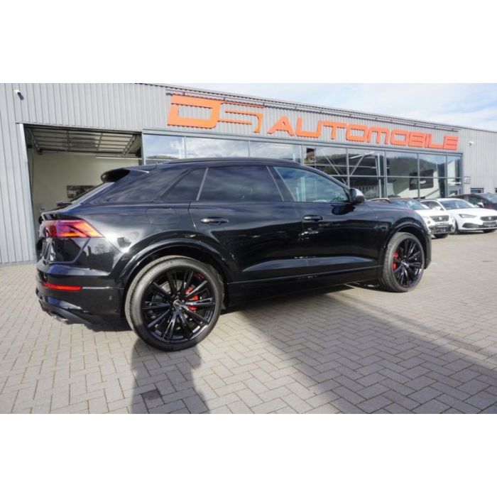 Audi SQ8 4.0 TFSI quattro Pano/Stand/23Zoll/AHK