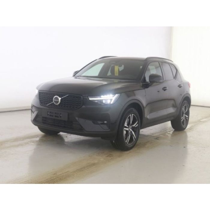 Volvo XC40 Plus Dark B3 18''LM 360kam DAB LED ACC Fron