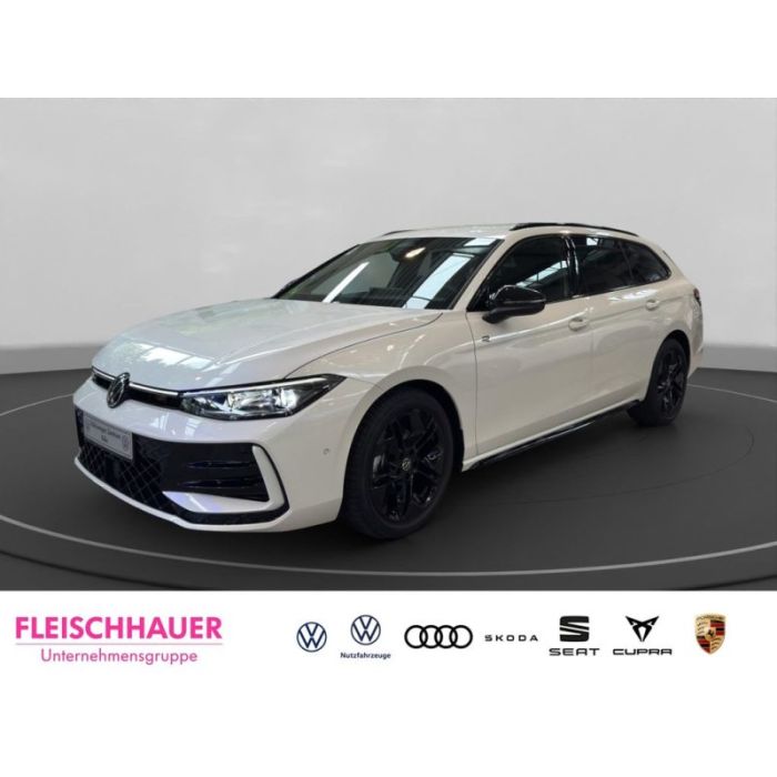 Volkswagen Passat R-LINE 2.0 l TDI LED AHK HUD AREA-VIEW