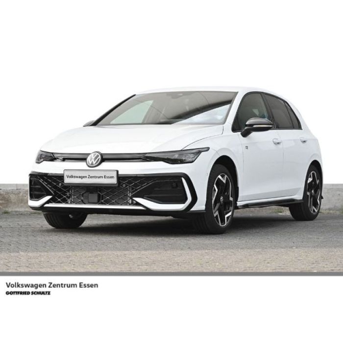 Volkswagen Golf R -Line 1 5 L eTSI OPF IQ Light Side Assist